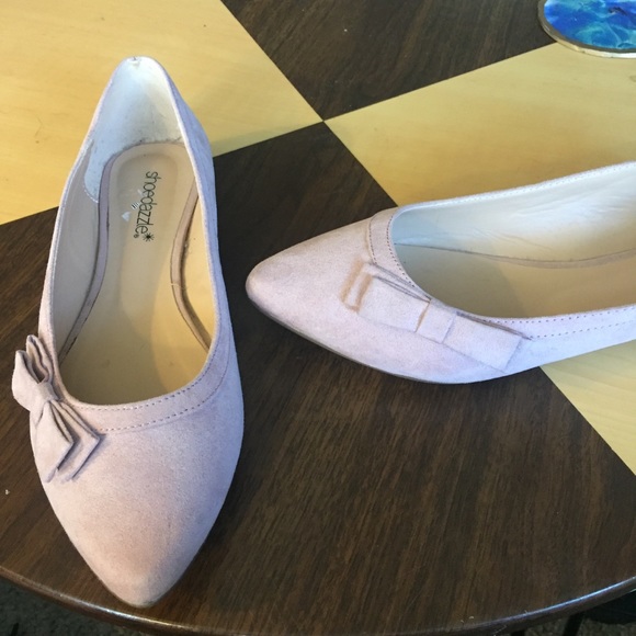 Shoe Dazzle Shoes - Shoe dazzle Ballet Flats light pink bow Detail 8.5